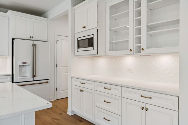 820 Westchester Cir, Hendersonville, TN 37075