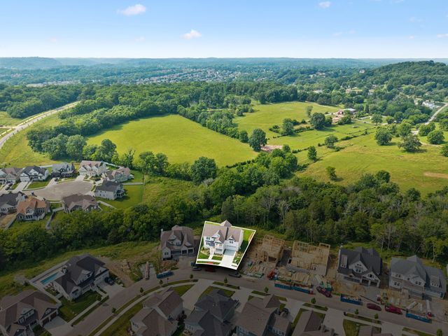 820 Westchester Cir, Hendersonville, TN 37075