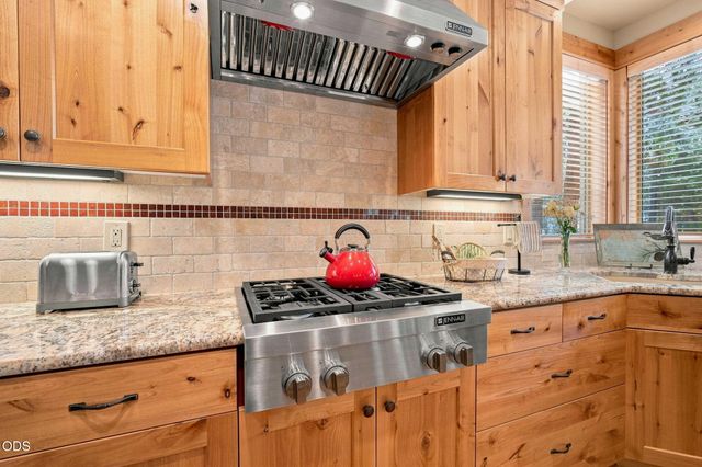 56311 Fireglass Loop, Bend, OR 97707