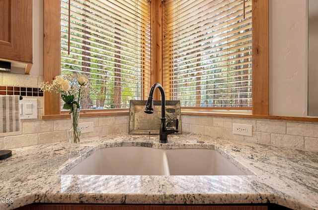 56311 Fireglass Loop, Bend, OR 97707