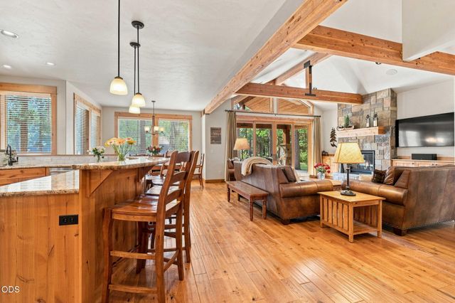 56311 Fireglass Loop, Bend, OR 97707