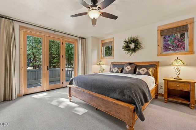 56311 Fireglass Loop, Bend, OR 97707