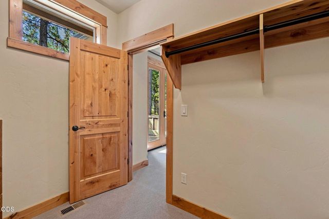 56311 Fireglass Loop, Bend, OR 97707