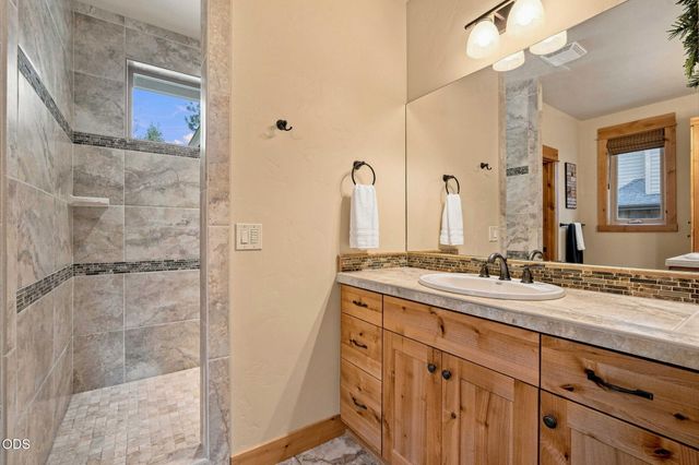 56311 Fireglass Loop, Bend, OR 97707