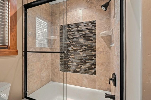 56311 Fireglass Loop, Bend, OR 97707