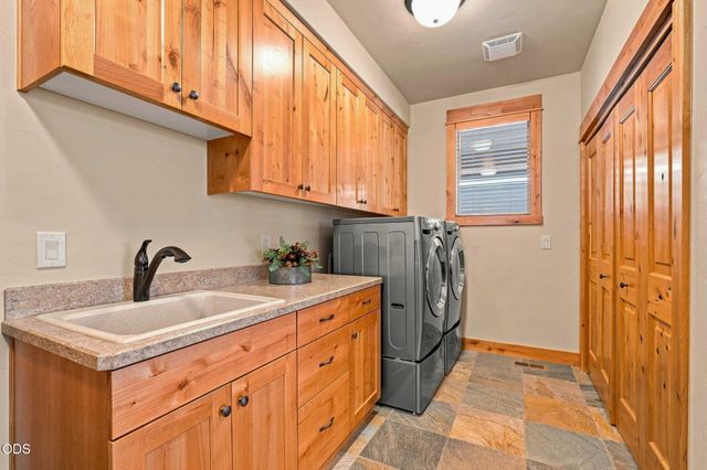 56311 Fireglass Loop, Bend, OR 97707