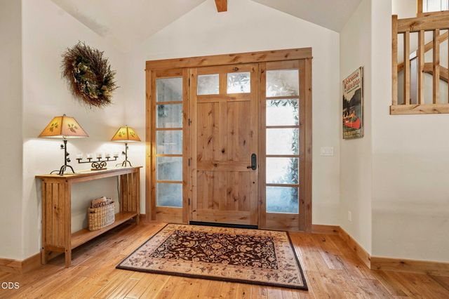 56311 Fireglass Loop, Bend, OR 97707