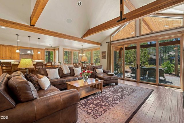56311 Fireglass Loop, Bend, OR 97707