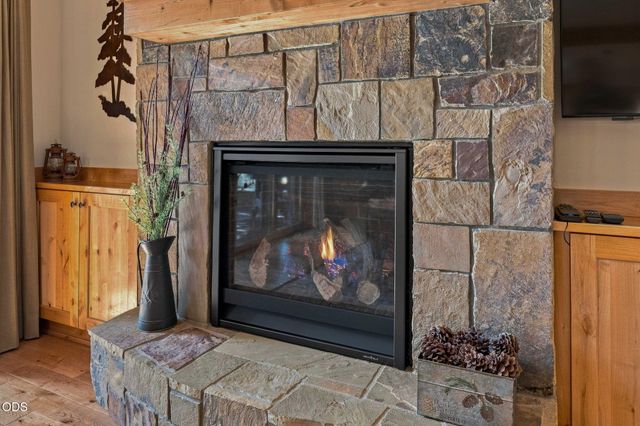 56311 Fireglass Loop, Bend, OR 97707
