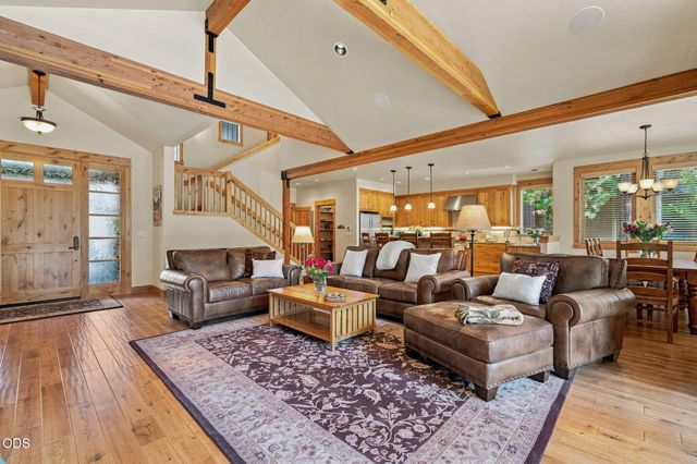 56311 Fireglass Loop, Bend, OR 97707