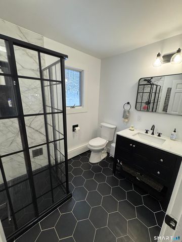 17 Tibbets Road, Seymour, CT 06483