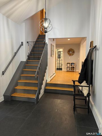 17 Tibbets Road, Seymour, CT 06483