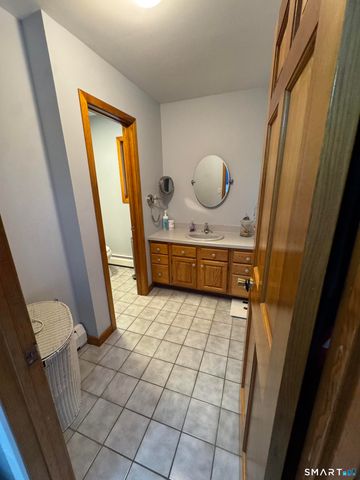 17 Tibbets Road, Seymour, CT 06483