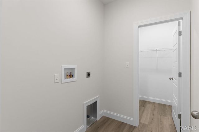 217 Bottlebrush Grove Court, Cottleville, MO 63304