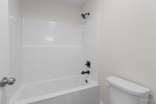 217 Bottlebrush Grove Court, Cottleville, MO 63304