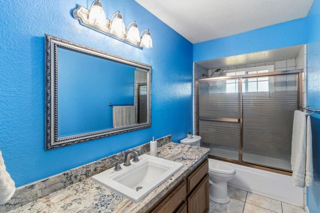 1565 Larry St, Olivehurst, CA 95961