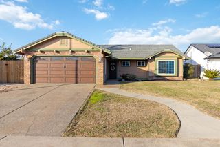 1565 Larry St, Olivehurst, CA 95961