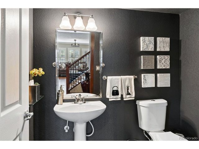 12826 Mayfair Way E, Englewood, CO 80112