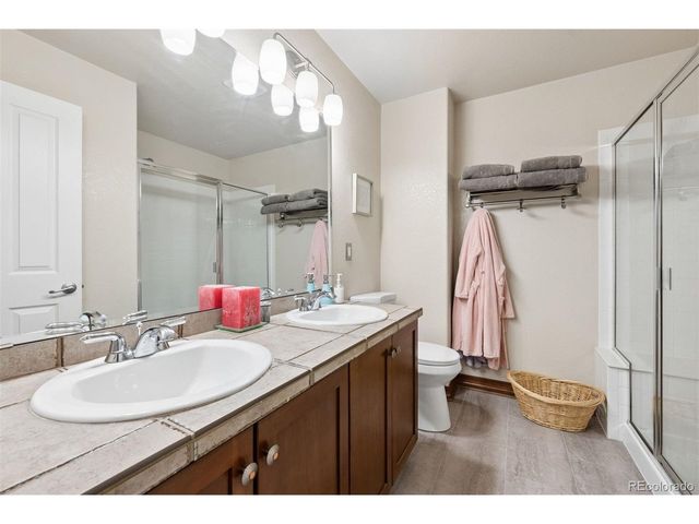 12826 Mayfair Way E, Englewood, CO 80112