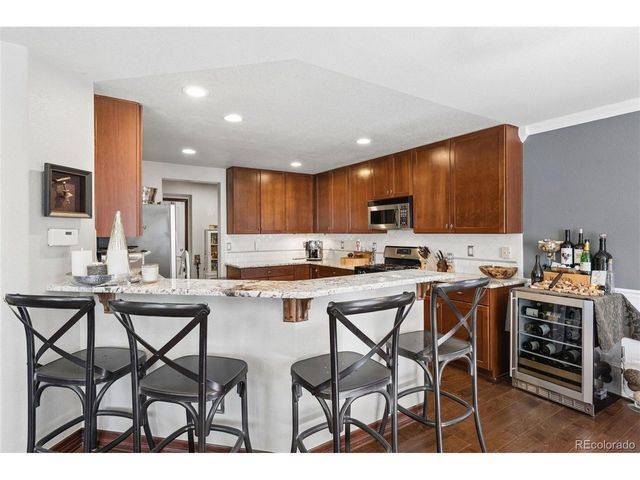 12826 Mayfair Way E, Englewood, CO 80112