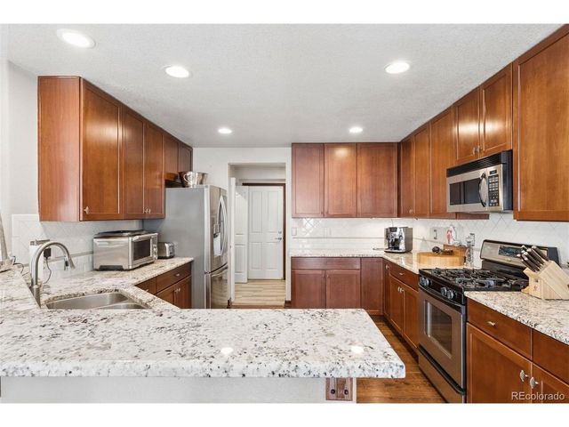 12826 Mayfair Way E, Englewood, CO 80112