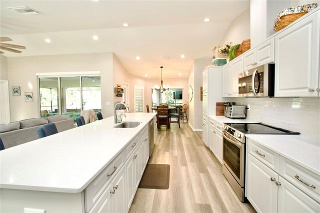 270 JACKSON AVENUE, Brooksville, FL 34604