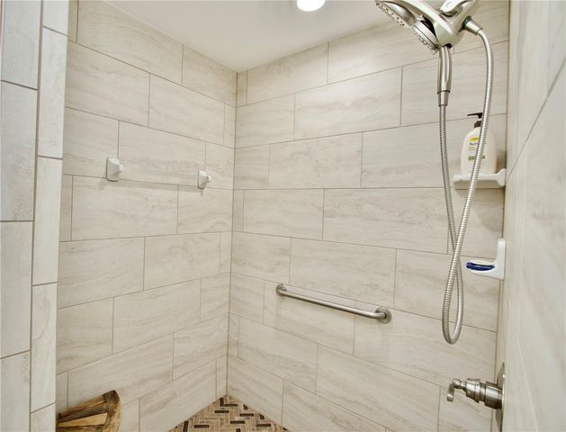 270 JACKSON AVENUE, Brooksville, FL 34604