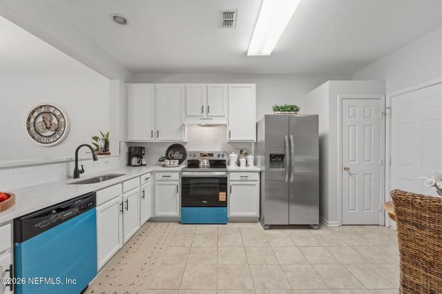 7990 BAYMEADOWS Road E 1705, Jacksonville, FL 32256