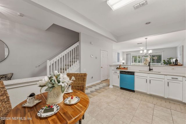 7990 BAYMEADOWS Road E 1705, Jacksonville, FL 32256