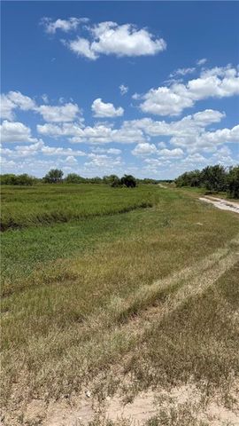 000 N Sunflower Road, Edcouch, TX 78538