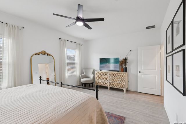 9062 Austin, Seguin, TX 78155