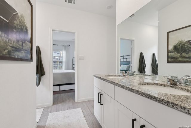 9062 Austin, Seguin, TX 78155