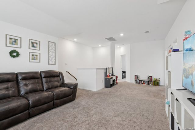 9062 Austin, Seguin, TX 78155