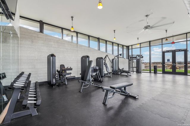 9062 Austin, Seguin, TX 78155