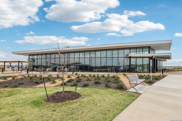 9062 Austin, Seguin, TX 78155