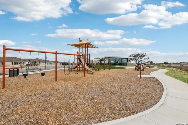 9062 Austin, Seguin, TX 78155