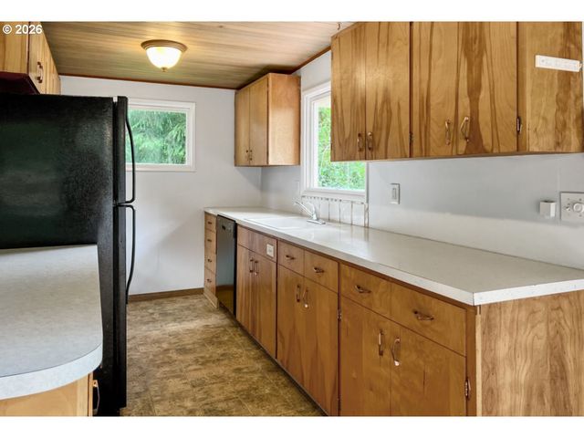 113 RIDGE CREST Rd, Gleneden Beach, OR 97388