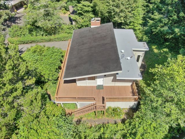 113 RIDGE CREST Rd, Gleneden Beach, OR 97388