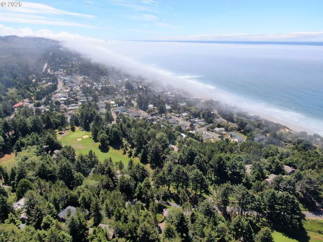 113 RIDGE CREST Rd, Gleneden Beach, OR 97388