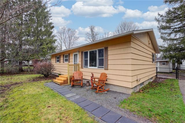 7 Rouge Road, Henrietta, NY 14623