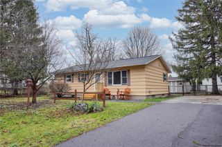 7 Rouge Road, Henrietta, NY 14623