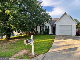 10600 PINE FOREST Lane, Jonesboro, GA 30238