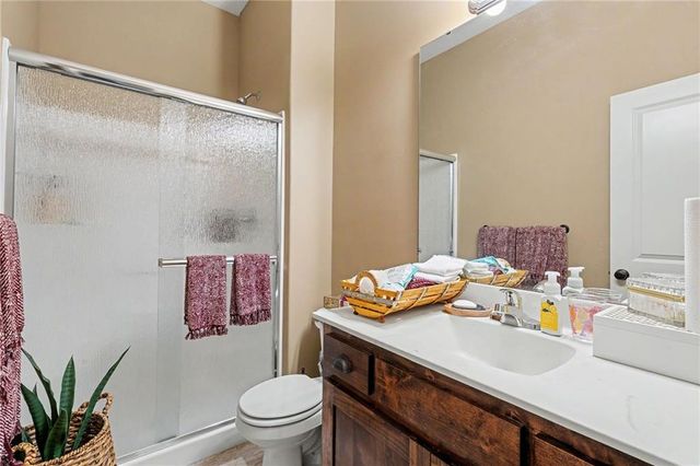 5014 N White Avenue, Kansas City, MO 64119