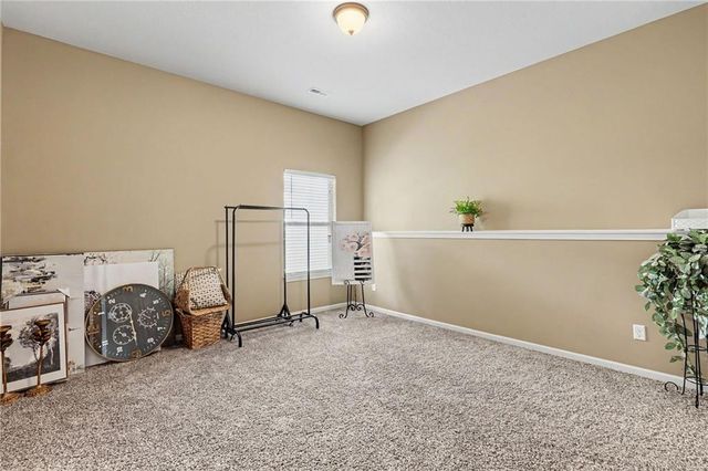5014 N White Avenue, Kansas City, MO 64119