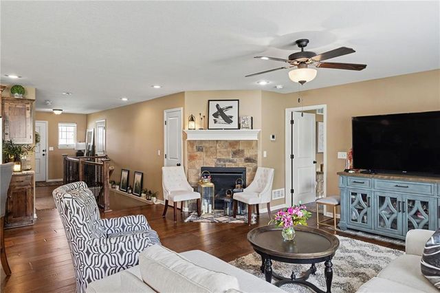5014 N White Avenue, Kansas City, MO 64119