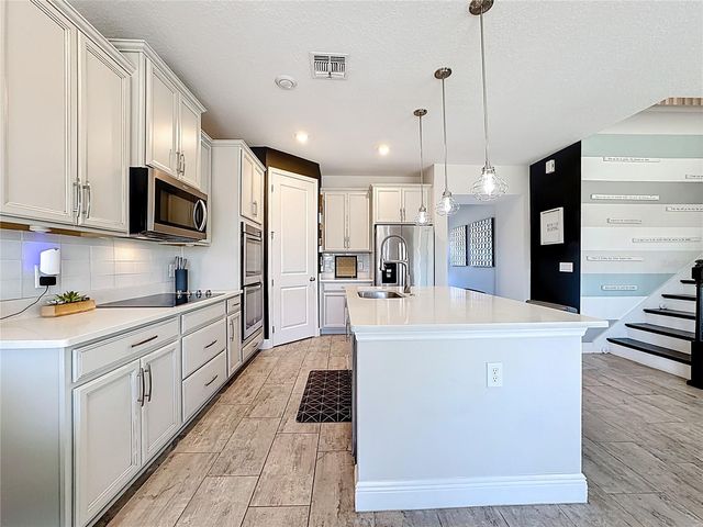 2501 SKY STONE COURT, Oakland, FL 34787