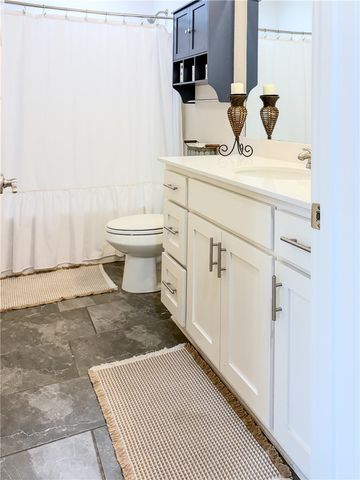 2739 S Angels Road, Fayetteville, AR 72701