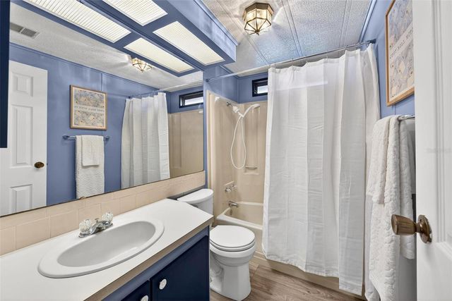 1342 ELKHART CIRCLE, Tavares, FL 32778