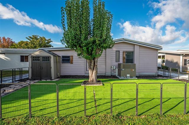 1342 ELKHART CIRCLE, Tavares, FL 32778