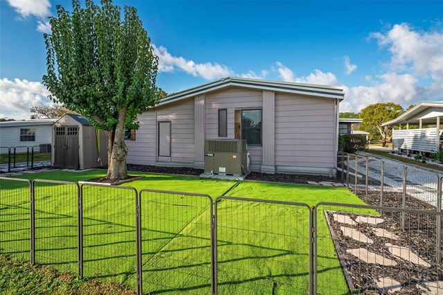 1342 ELKHART CIRCLE, Tavares, FL 32778